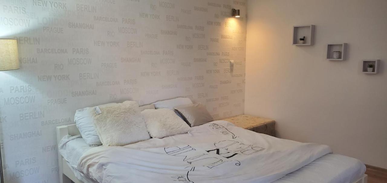 Apartmán Sleep And Drive White Sarajevo Exteriér fotografie